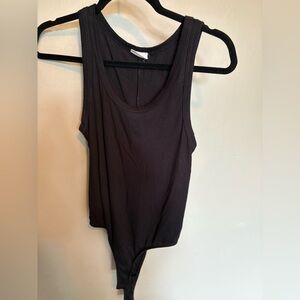 CLYQUE- Women's Black Ribbed Bodysuit - Large